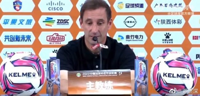 他把她按在浴室里撞击h